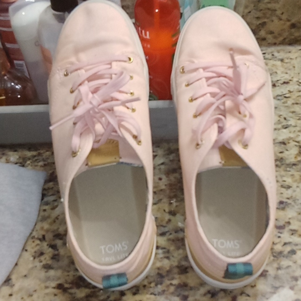 Toms pink sneakers